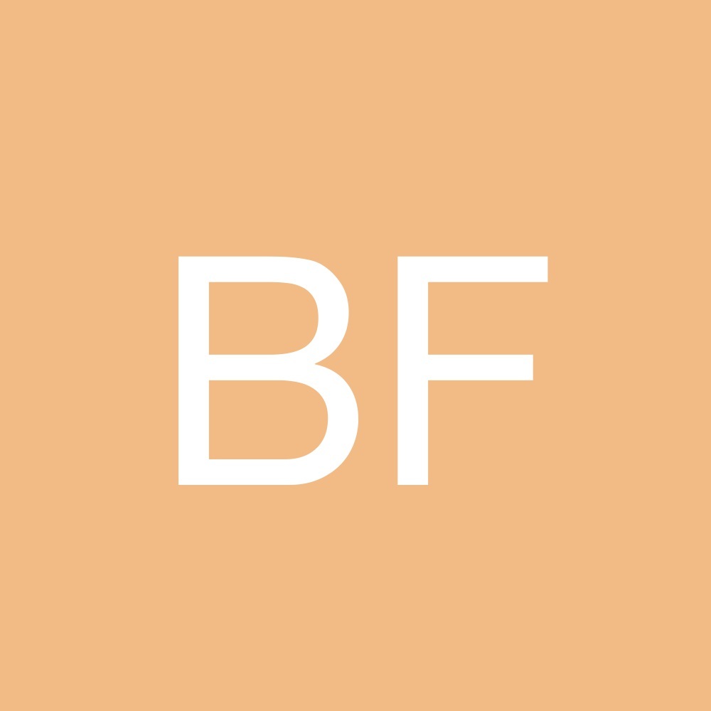 Meet your Posher, Briana